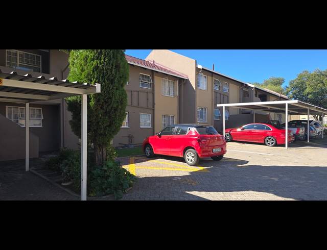2 BEDROOM TOWNHOUSE FOR SALE IN VERWOERDPARK